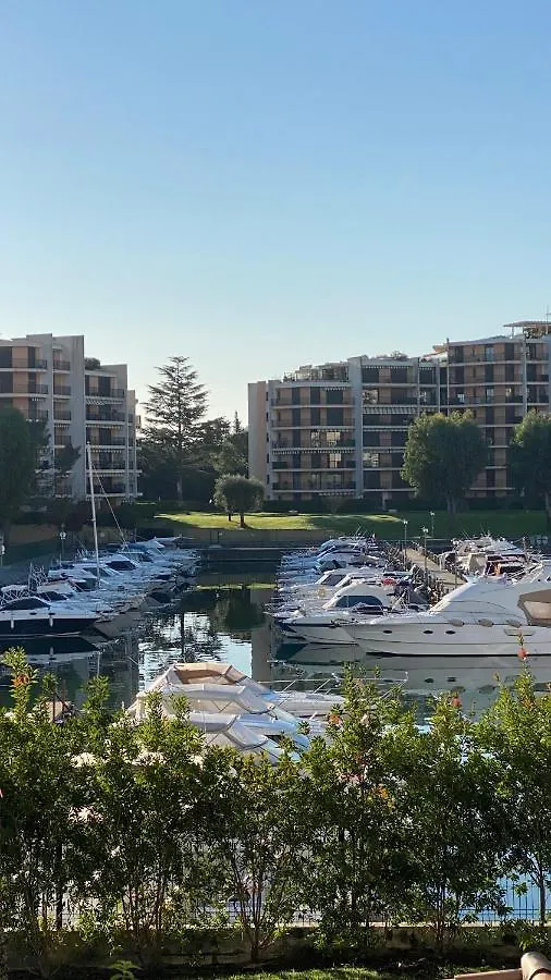 Appartement Studio Ile Cannes Marina Mandelieu