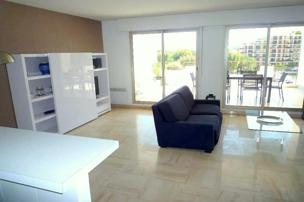 Studio Ile Cannes Marina Mandelieu Appartement